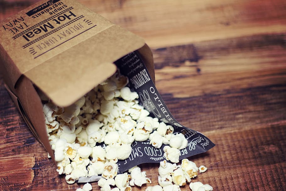 popcorn on brown wooden surface, wood - Material, no People, food HD wallpaper