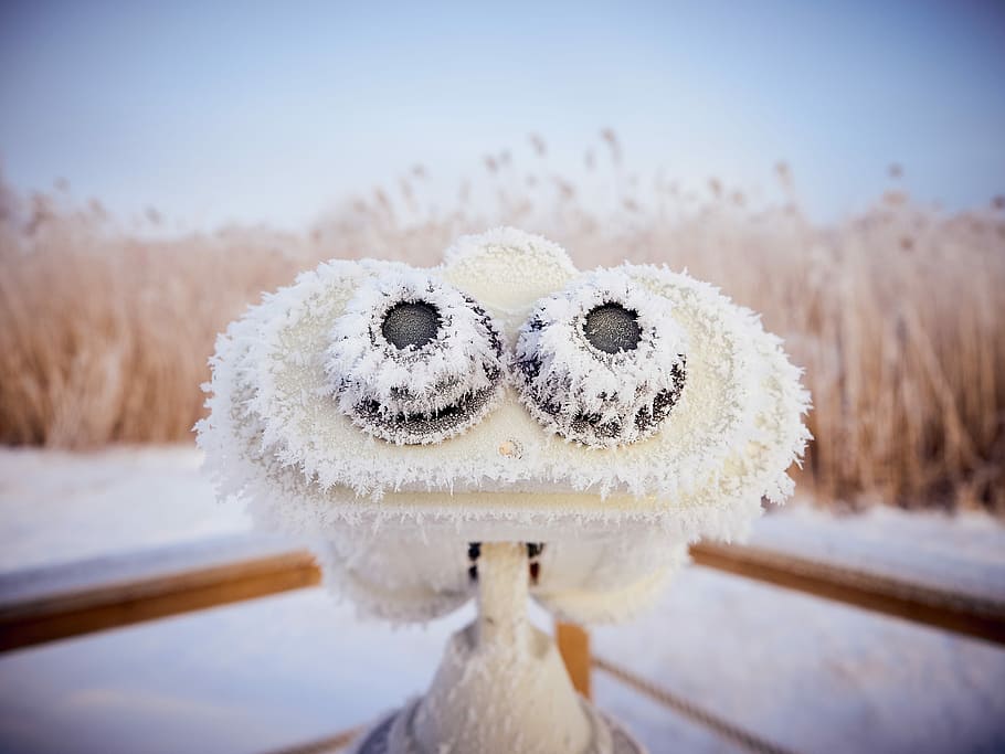 Frosty binoculars, close-up photography of telescope, snow, winter HD wallpaper
