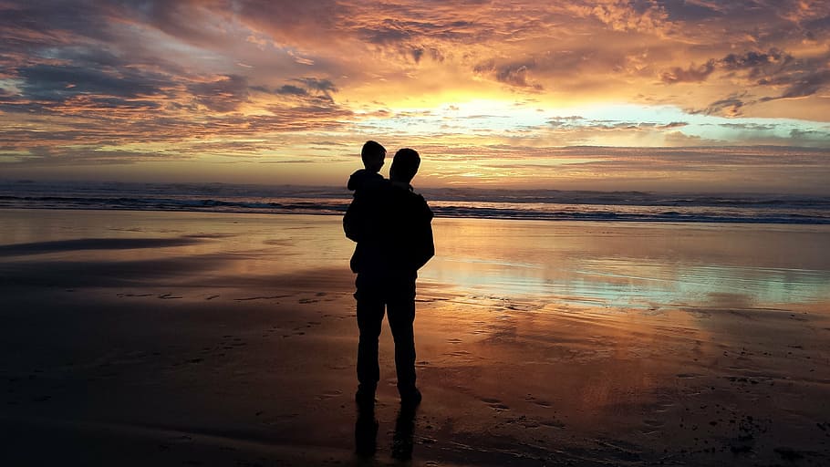 silhouette of man carrying baby beside the seashore, father, son, HD wallpaper