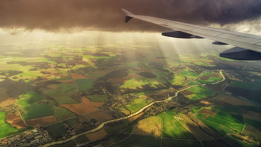 flight, wing, sunbeam, clouds, dom, flying, nature, sky, landscape HD wallpaper