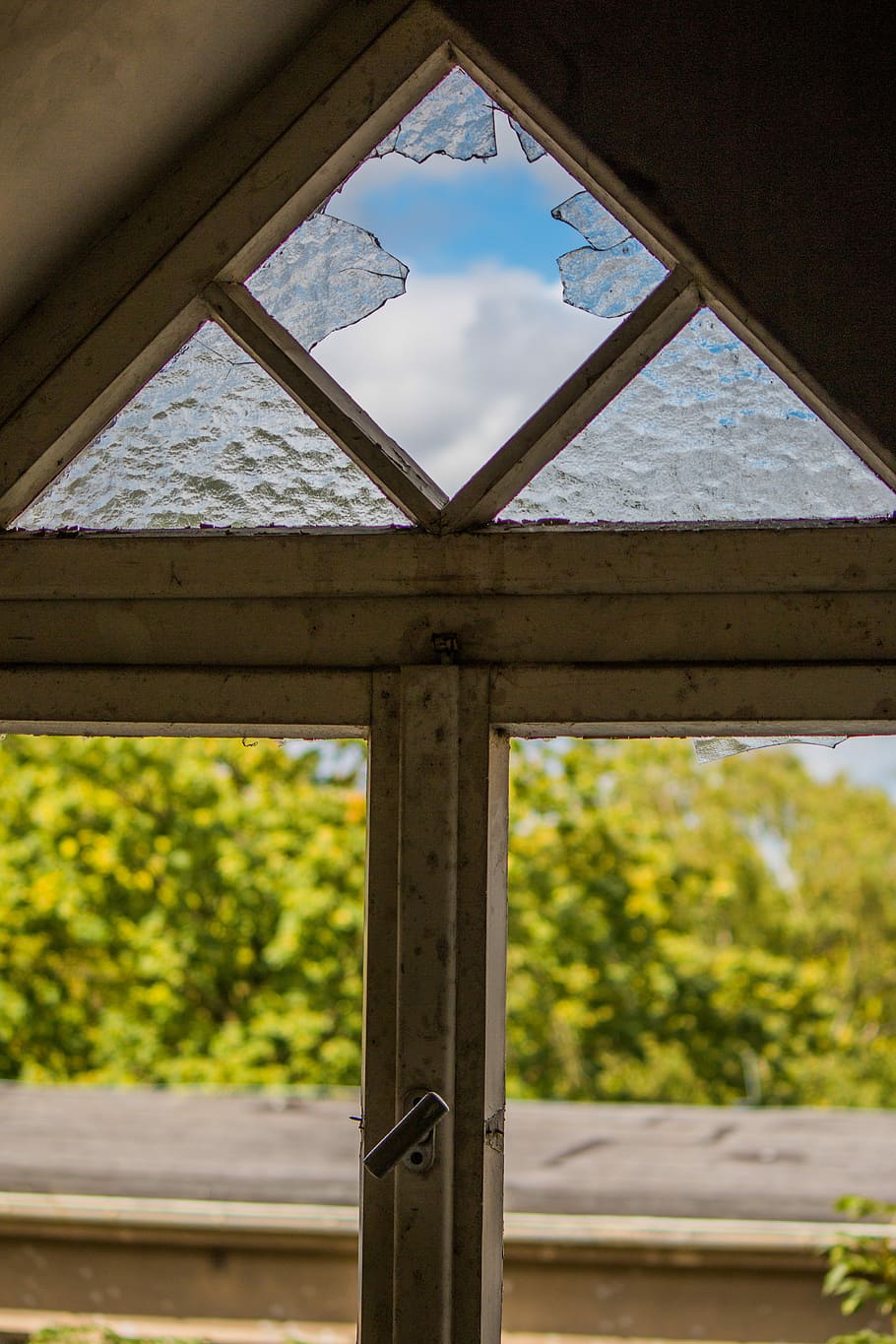 Window, Broken Glass, Space, Light, architecture, old building HD wallpaper