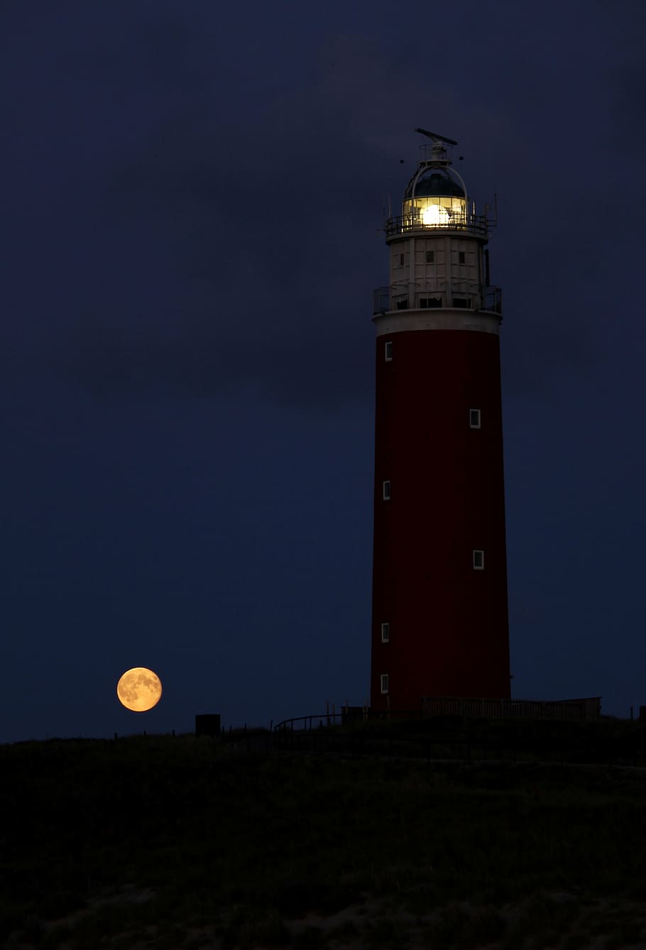 lighthouse, night, evening, moon, illuminated, idyllic, tower HD wallpaper