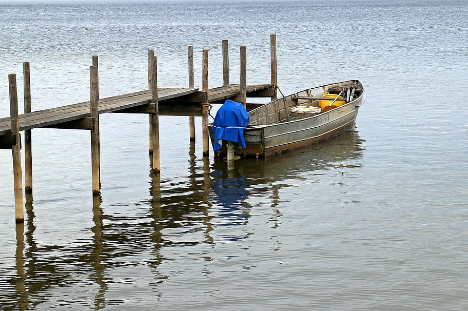 web, water, boot, fischer, fishing boat, alone, pier, transportation HD wallpaper