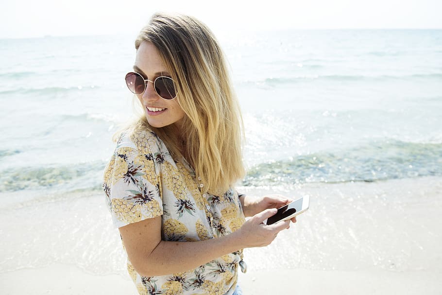 woman in white and black floral top, shore, dom, tranquil scene HD wallpaper