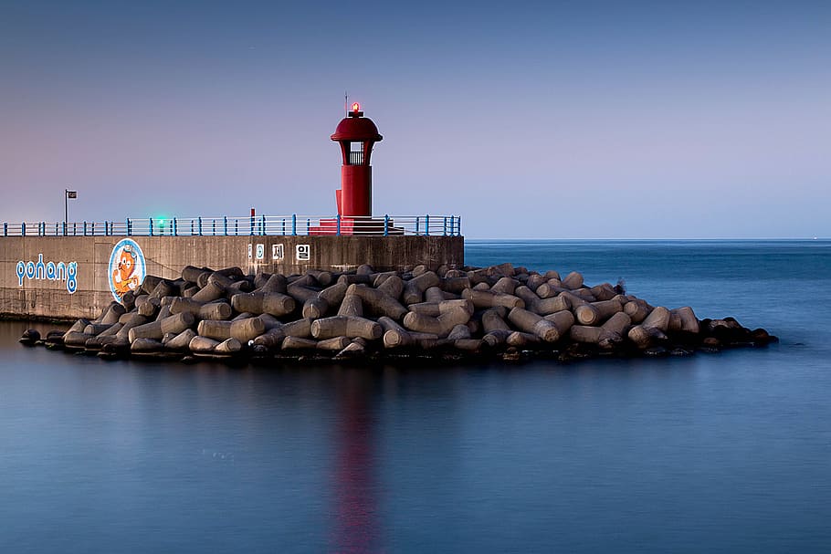 red lighthouse, sea, beach, nature, night, long exposure, travel, HD wallpaper