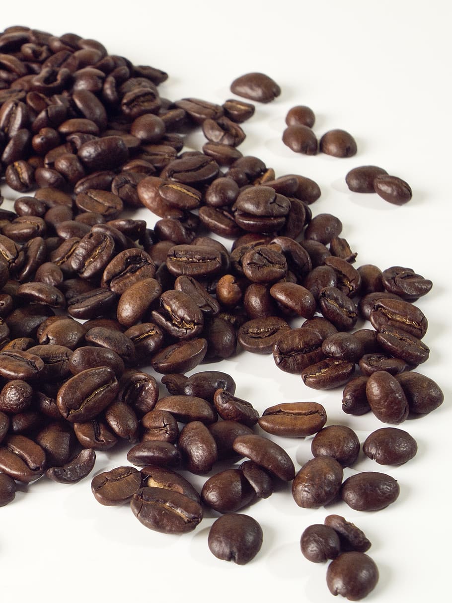 roasted coffee beans on white surface, grains, caffeine, brown HD wallpaper