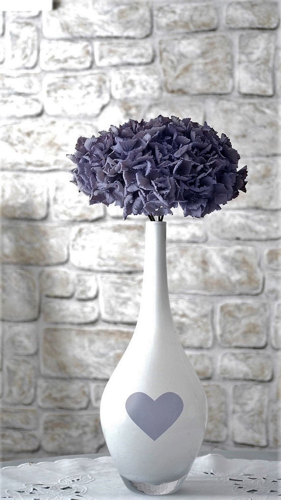 HD wallpaper: flower, vase, hydrangea, dried, decoration, lockscreen  wallpaper | Wallpaper Flare