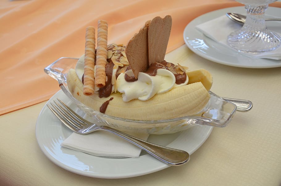 banana sundae with fork, ice, dessert, banana split, waffle HD wallpaper