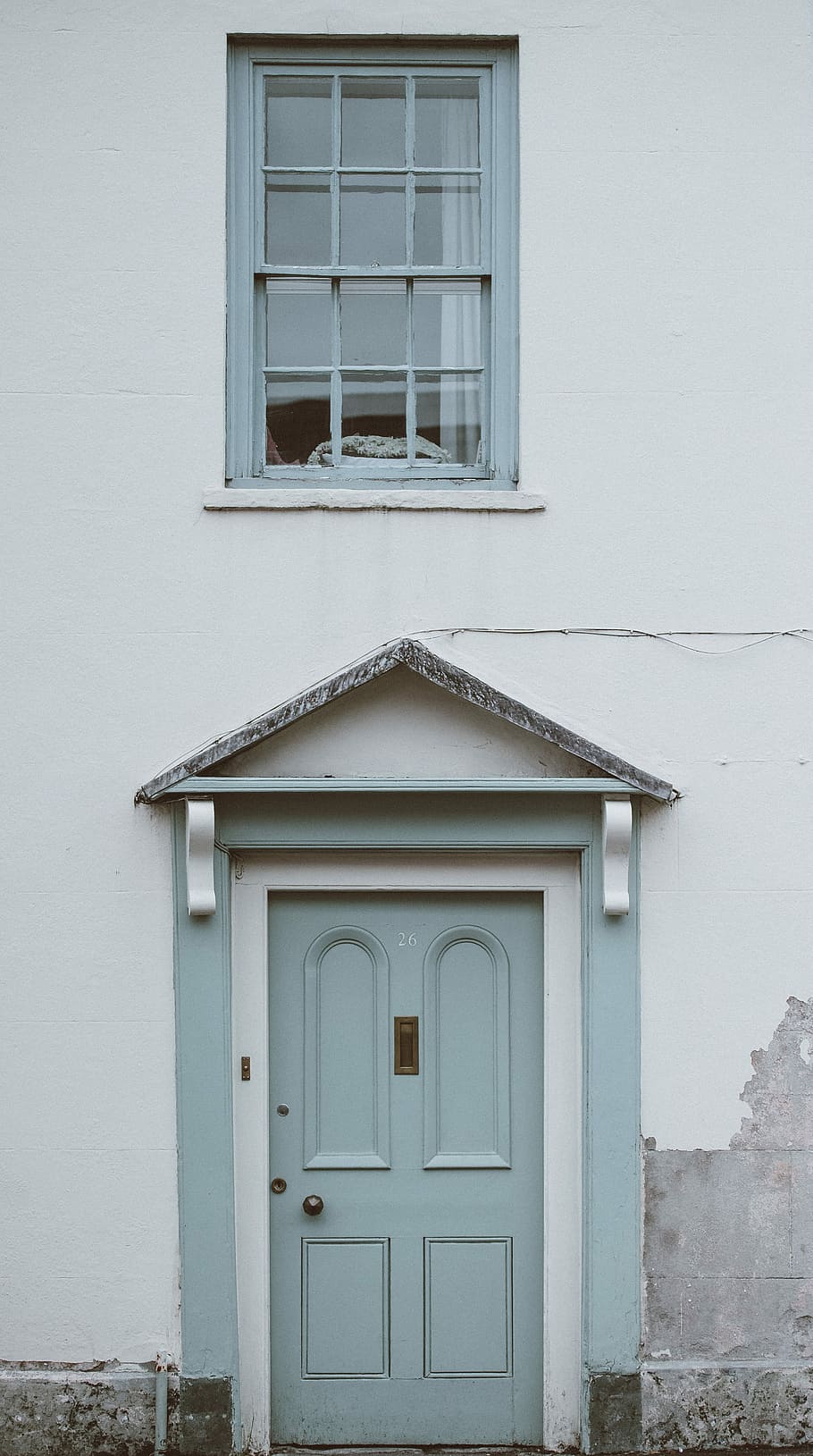 gray wooden 4-paneled door, close gray door with window above HD wallpaper