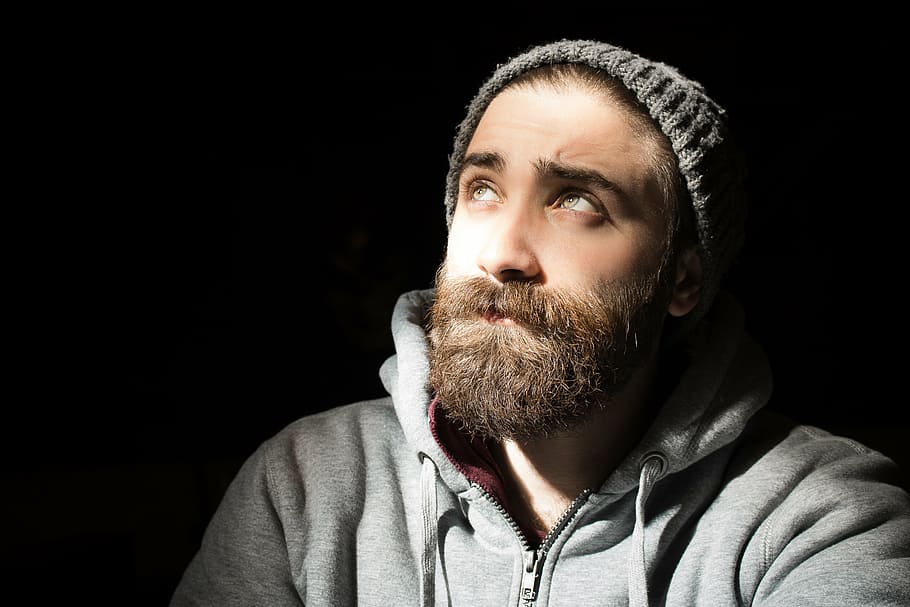 bearded man wearing zip-up hoodie looking up, beanie, guy, jacket, HD wallpaper