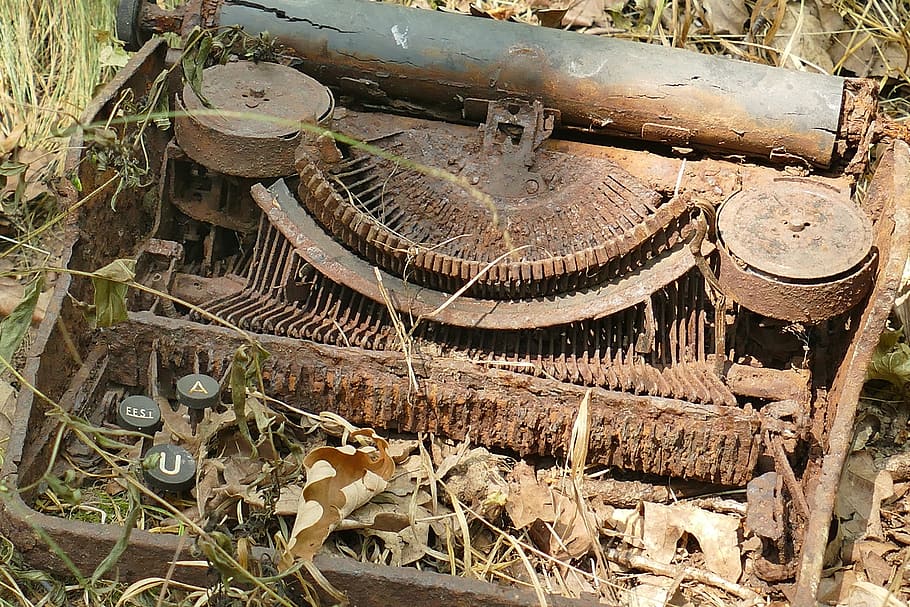 Typewriter, Old, Rots, Nature, environmental awareness, human HD wallpaper