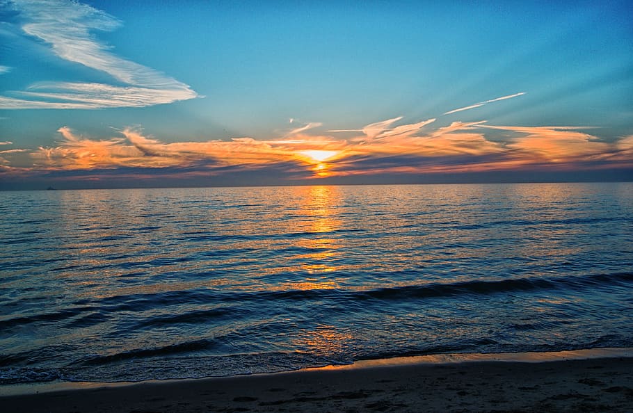set Scenery Illustration, setting sun, beach, sea, sunset, horizon HD wallpaper