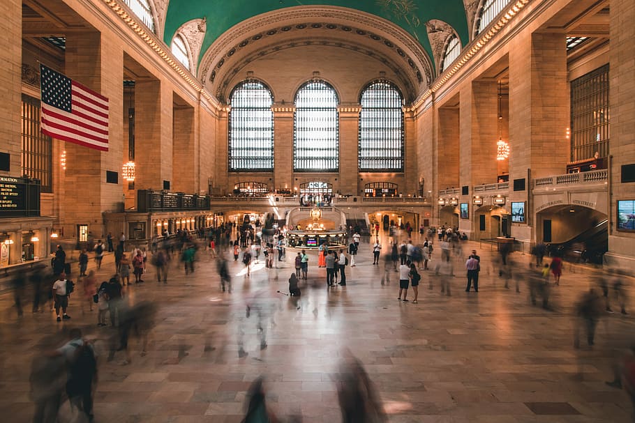 people in museum, people roaming around a train station, building HD wallpaper