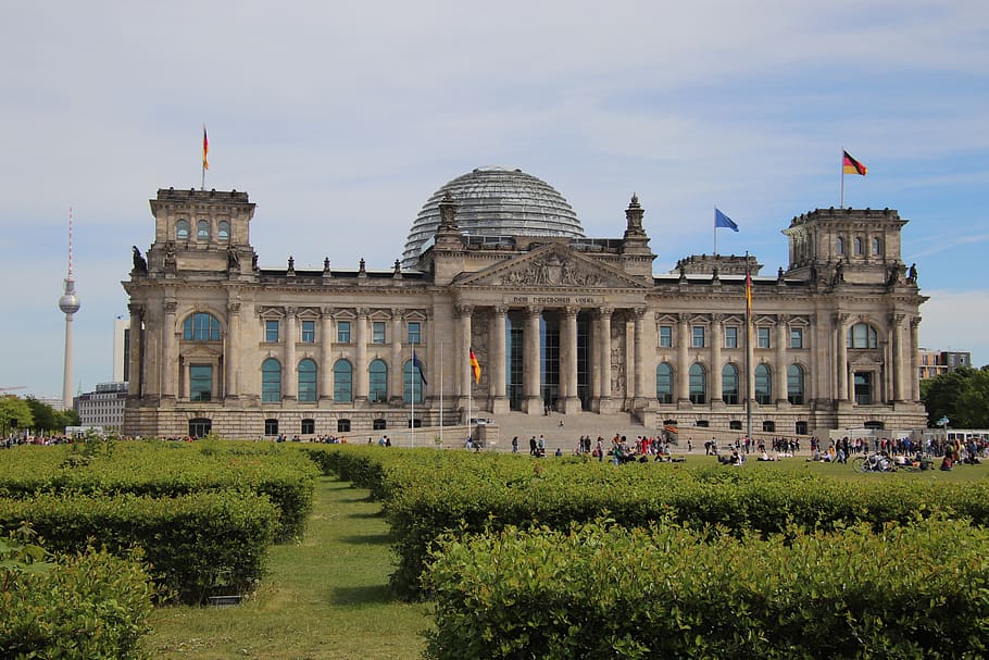 germany, berlin, reichstag, flags, cloud, sky, green hedge HD wallpaper