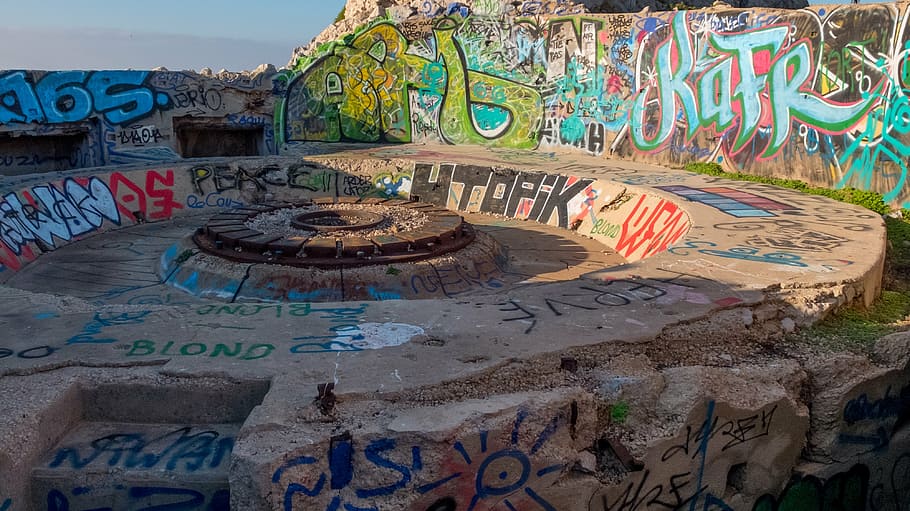 marseille, bunker, calanque, graffiti, tag, text, multi colored HD wallpaper