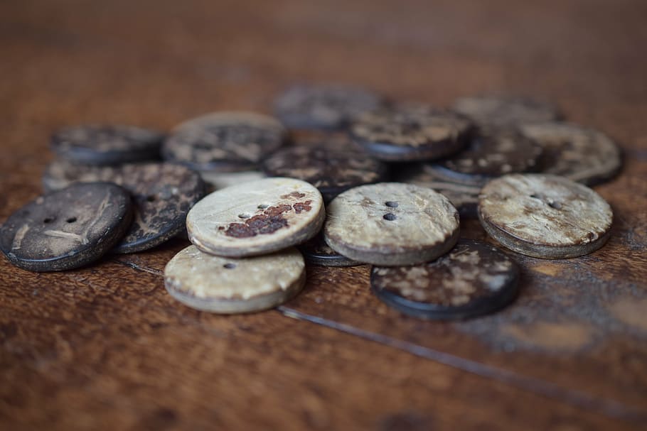 buttons, still life, old, nähutensilien, wooden buttons, nostalgia HD wallpaper
