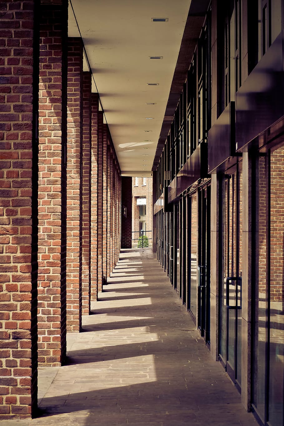 architecture, columnar, building, arcade, pillar, passage, brick HD wallpaper