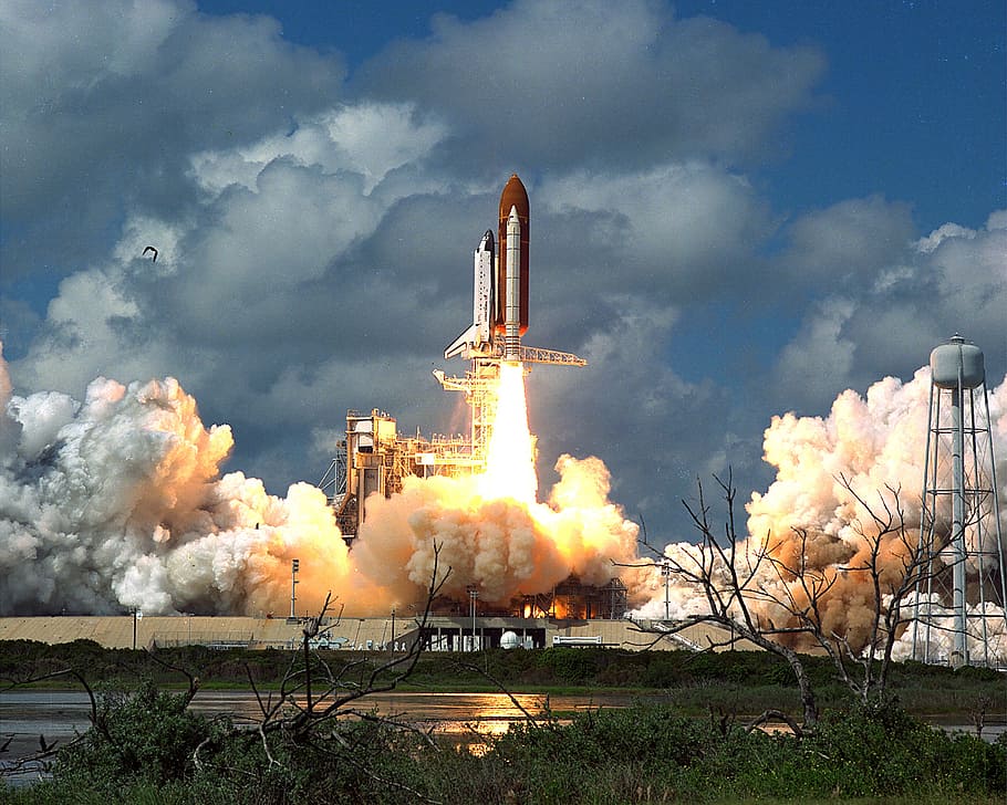 two gray space rockets, discovery space shuttle, launch, mission, HD wallpaper