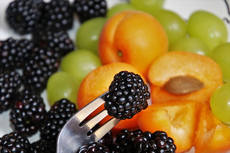 blackberries and fruits, black raspberry, ripe fruit, fork HD wallpaper