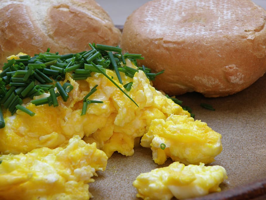 breakfast, scrambled eggs, bun, chive, food, food and drink HD wallpaper