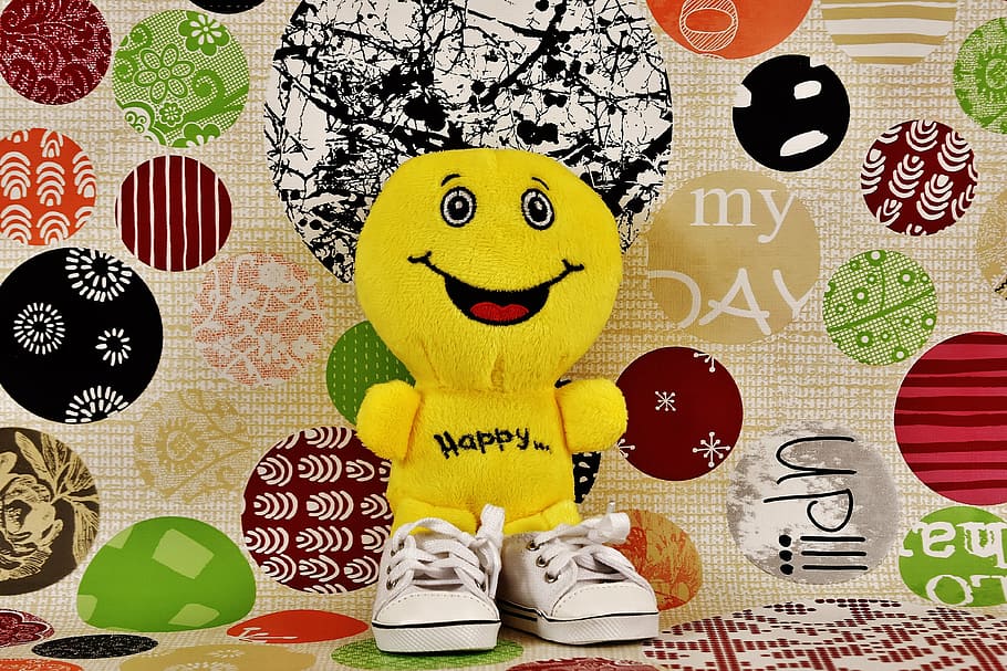 smiley, happy, cheerful, funny, plush, emoticon, yellow, emotion, HD wallpaper