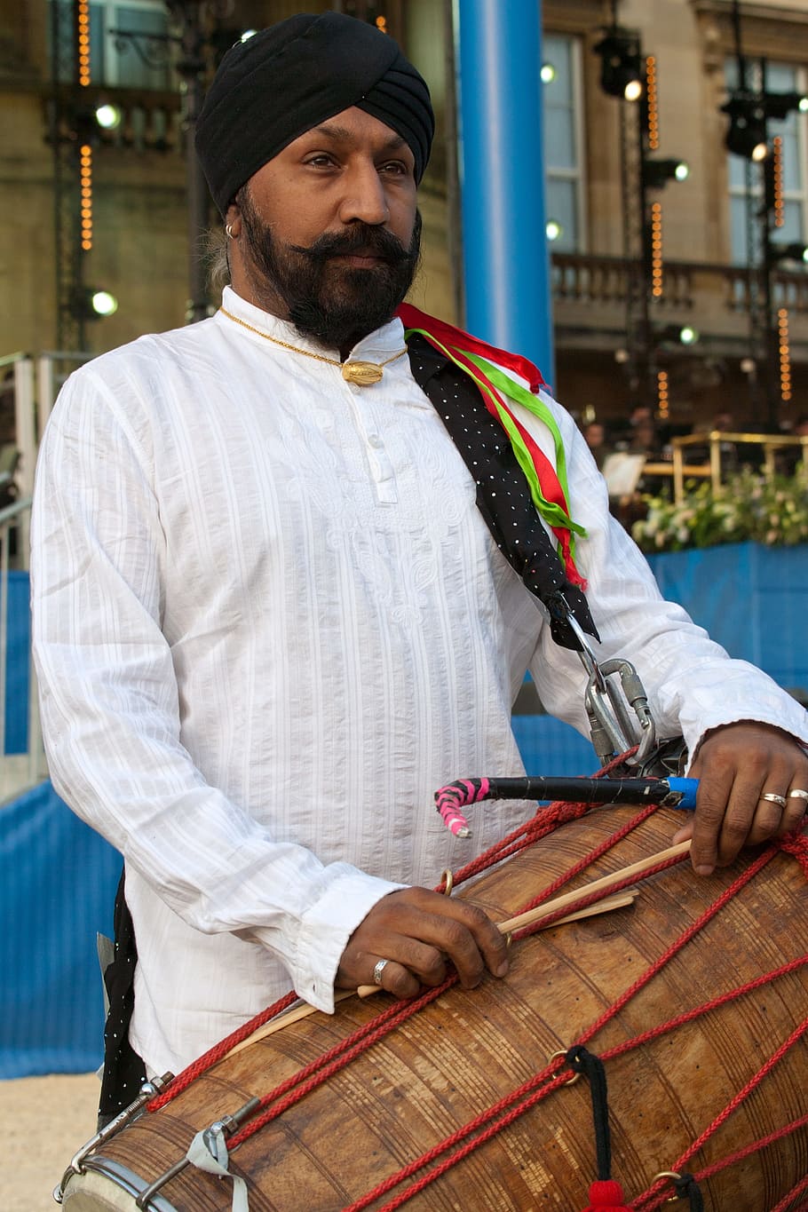 indian drummer, buckingham palace, coronation gala, drum sticks, HD wallpaper