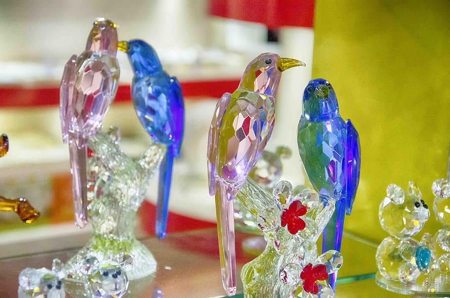 blue, white and yellow crystal bird figurines, swarovski, glas