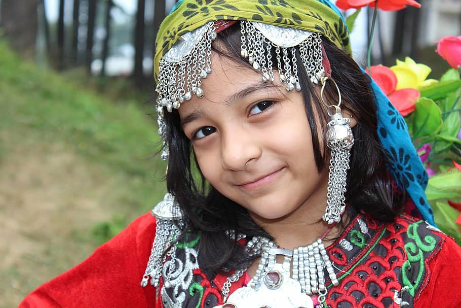 HD wallpaper: indian girl, little girl, traditional, cute, childhood, fun |  Wallpaper Flare