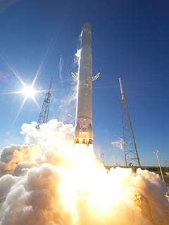 white space shuttle taking off during daytime, Lift-Off, Rocket Launch HD wallpaper