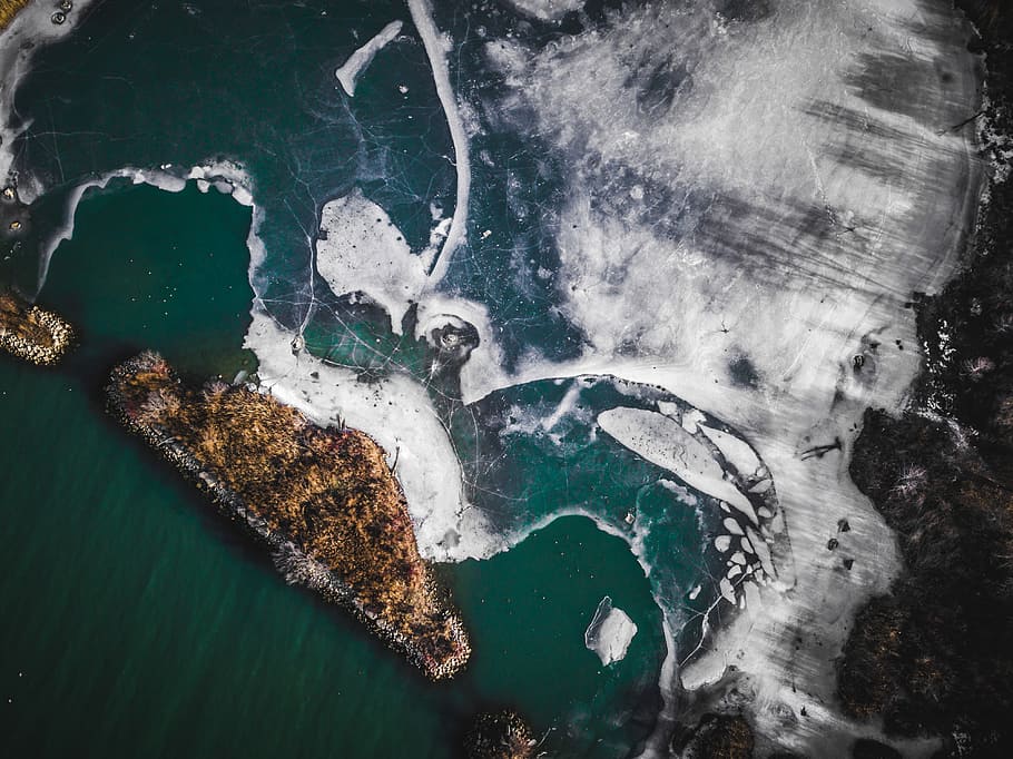 aerial photography of beach, aerial photo of body of water and islet HD wallpaper
