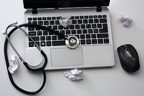 black and gray laptop computer with black wireless computer mouse HD wallpaper