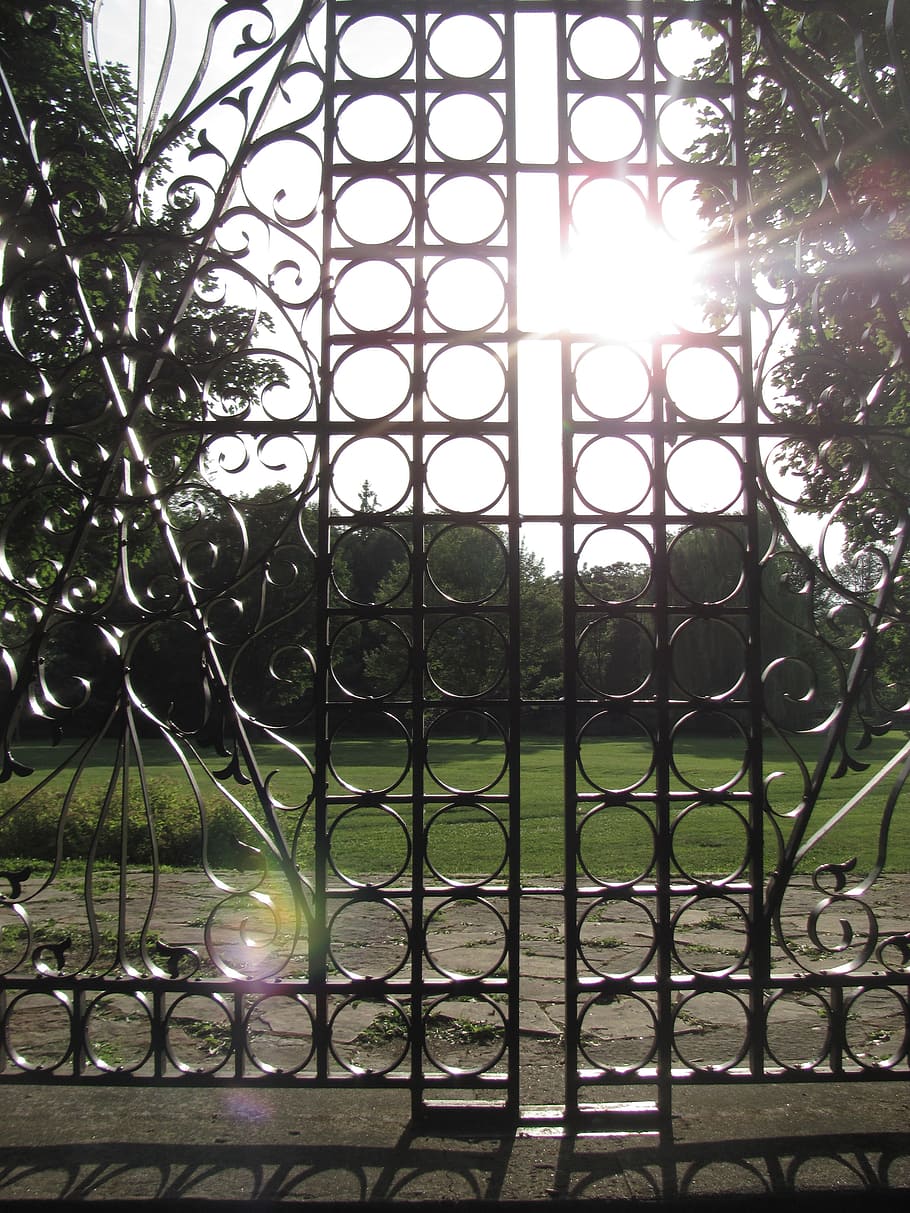 Gate, Locked, Iron, Closed, Entrance, security, protection HD wallpaper