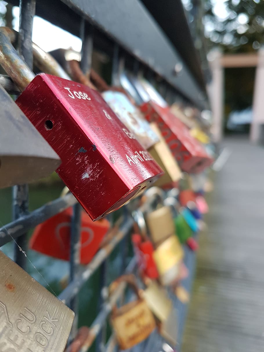 castle, love, bridge, padlock, protection, security, safety HD wallpaper
