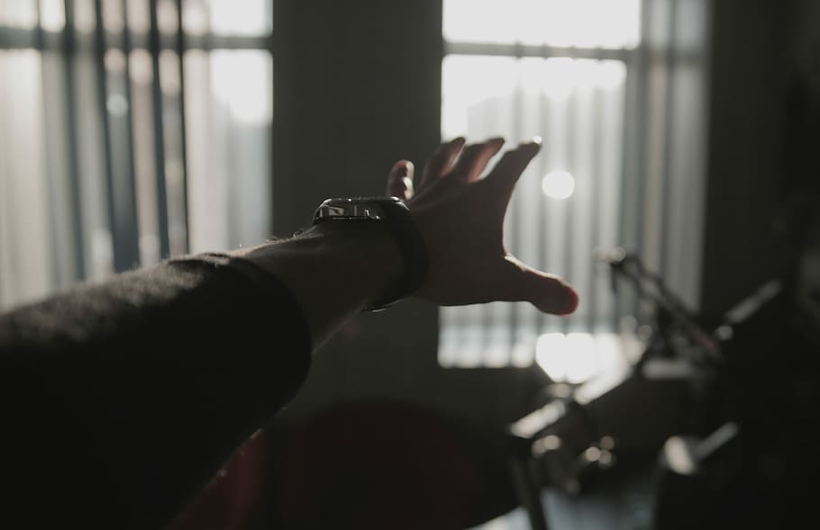 left human hand, person wearing black and silver watch, finger HD wallpaper