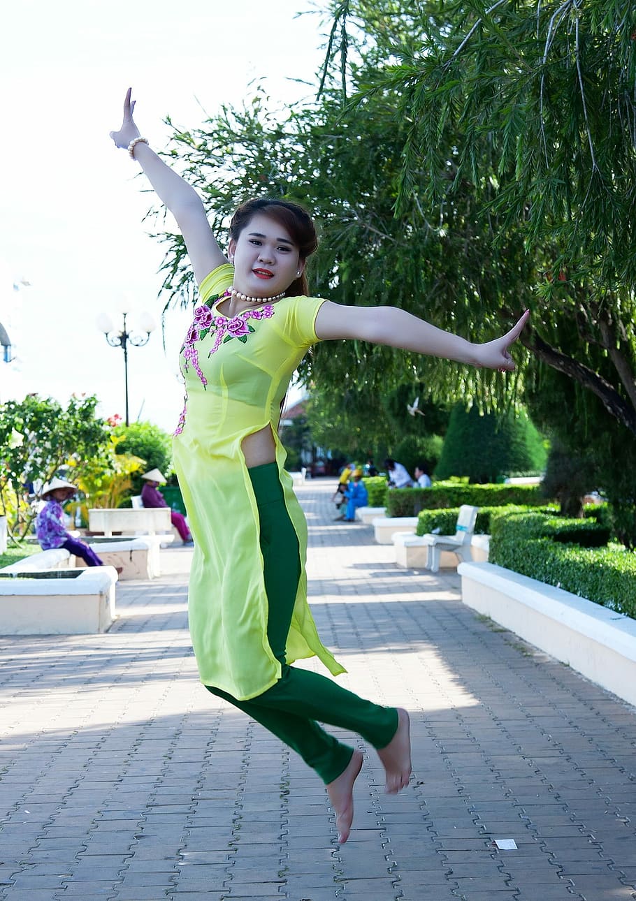 Photo, Flight, Artwork, Spring, Jumps, photo flight, woman HD wallpaper