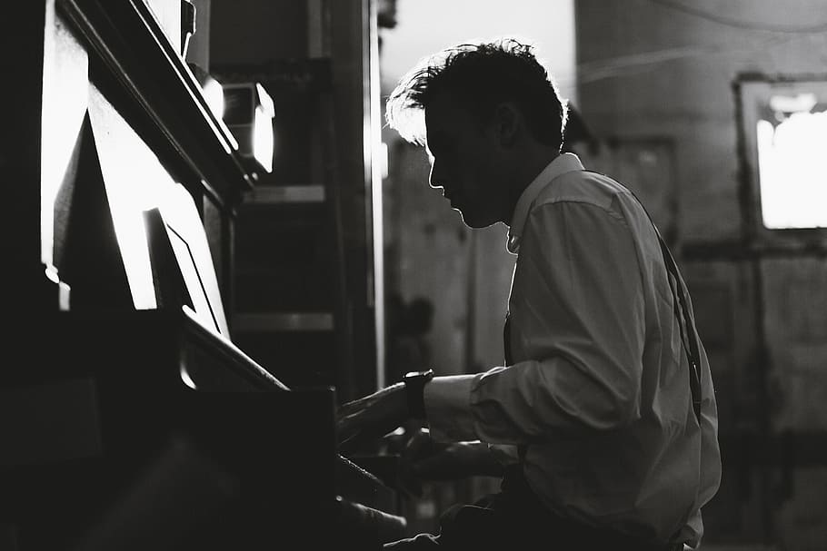 man playing piano, peopl, guy, business, office, computer, research HD wallpaper
