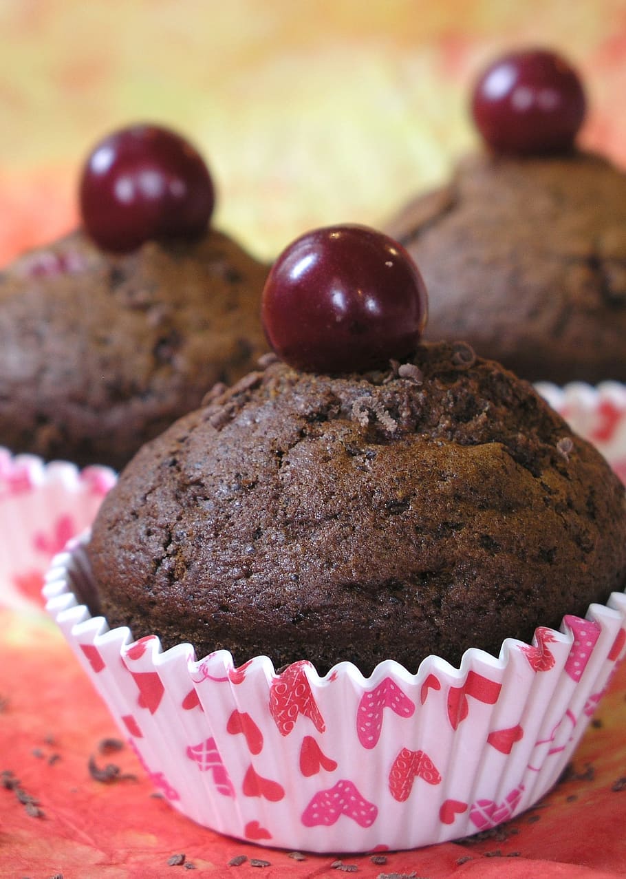 three cupcakes, muffin, cookie, baking, homemade, sour cherry muffins HD wallpaper