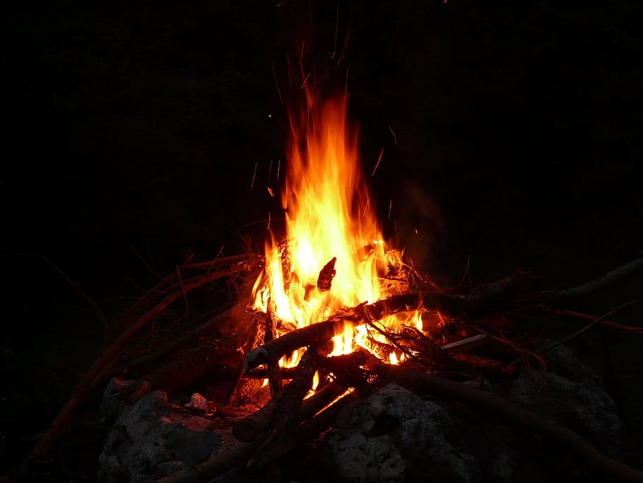 silhouette of lit bonfire, campfire, flame, burn, embers, firelight HD wallpaper