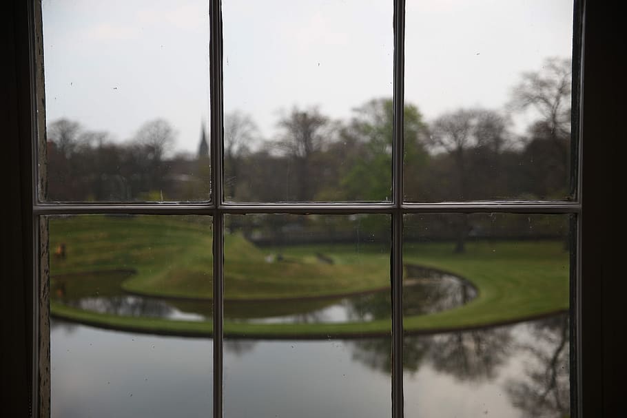 closeup photo of windowpane, body of water through glass window HD wallpaper