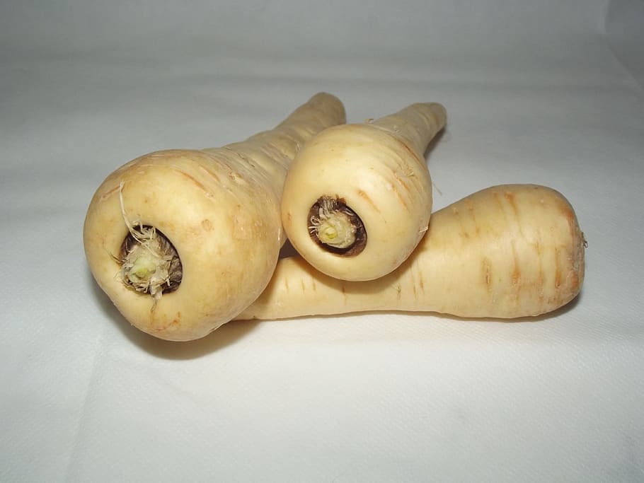 three orange carrots on white cloth, Parsnip, Vegetables, Fresh HD wallpaper