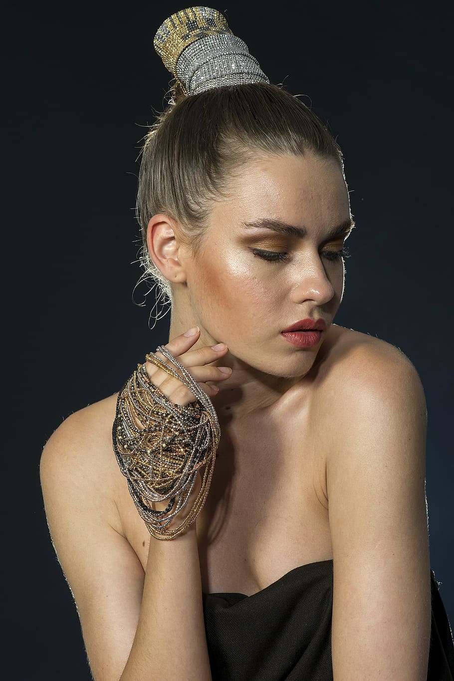 woman wearing black sleeveless top, model, fiction, exposure HD wallpaper