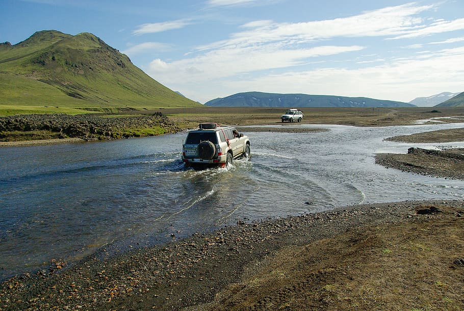 gray sport utility vehicle on river, iceland, ford, 4x4, landmannalaugar HD wallpaper