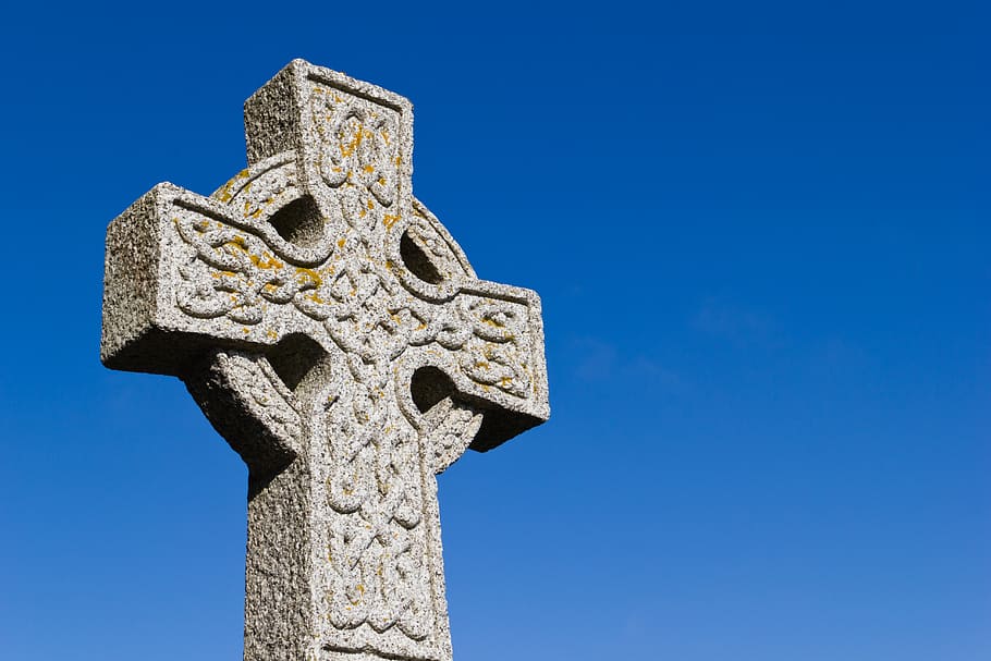 low angle of gray cross under blue sky, celtic, scotland, religion HD wallpaper