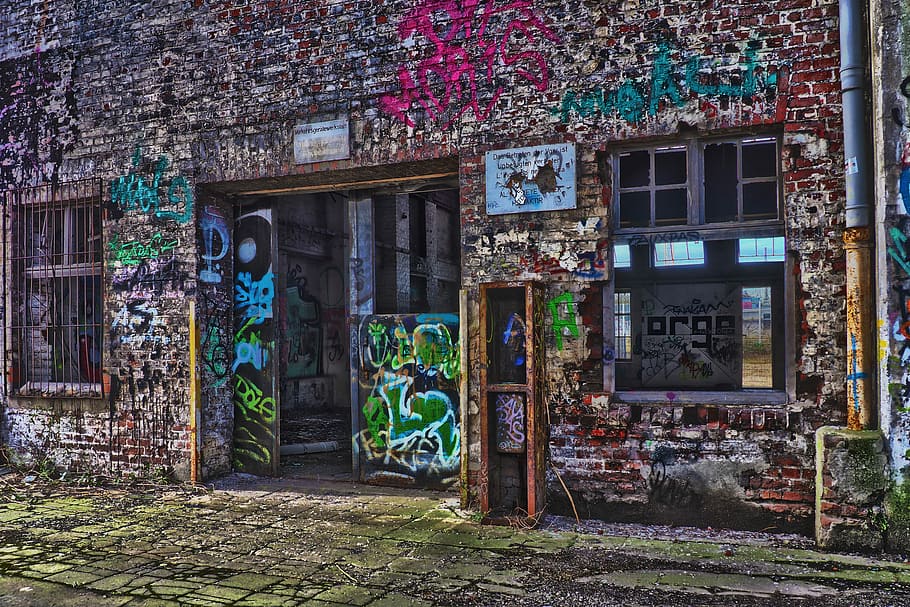 graffiti, leave, architecture, old, ruin, lapsed, break up HD wallpaper