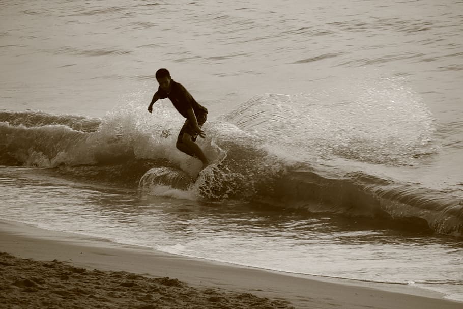 surfer, wave, beach, water, real people, motion, one person HD wallpaper