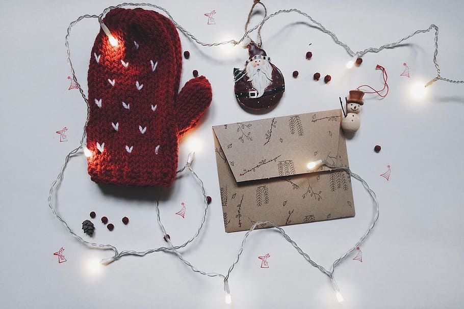 assorted Christmas decors on the wall, string, lights, envelope HD wallpaper