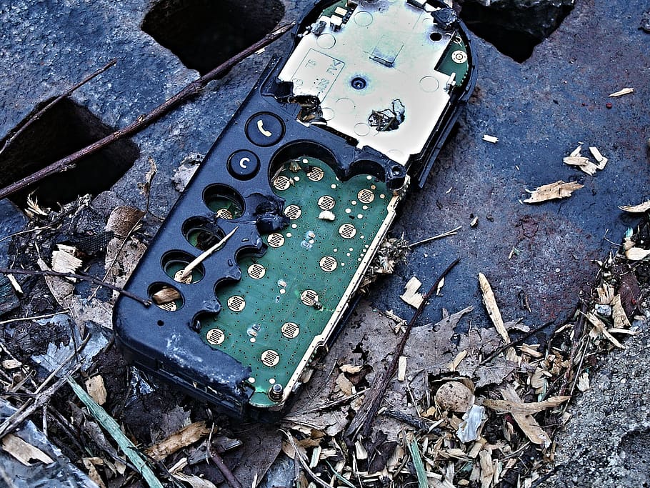 mobile phone, destroyed, waste, trash, high angle view, no people, HD wallpaper