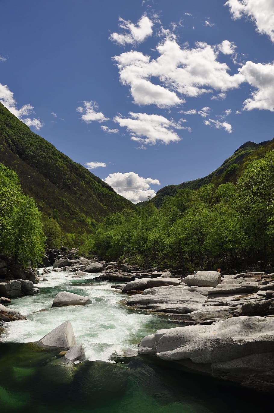 body of water near mountain at daytime, river, mountains, alpine HD wallpaper