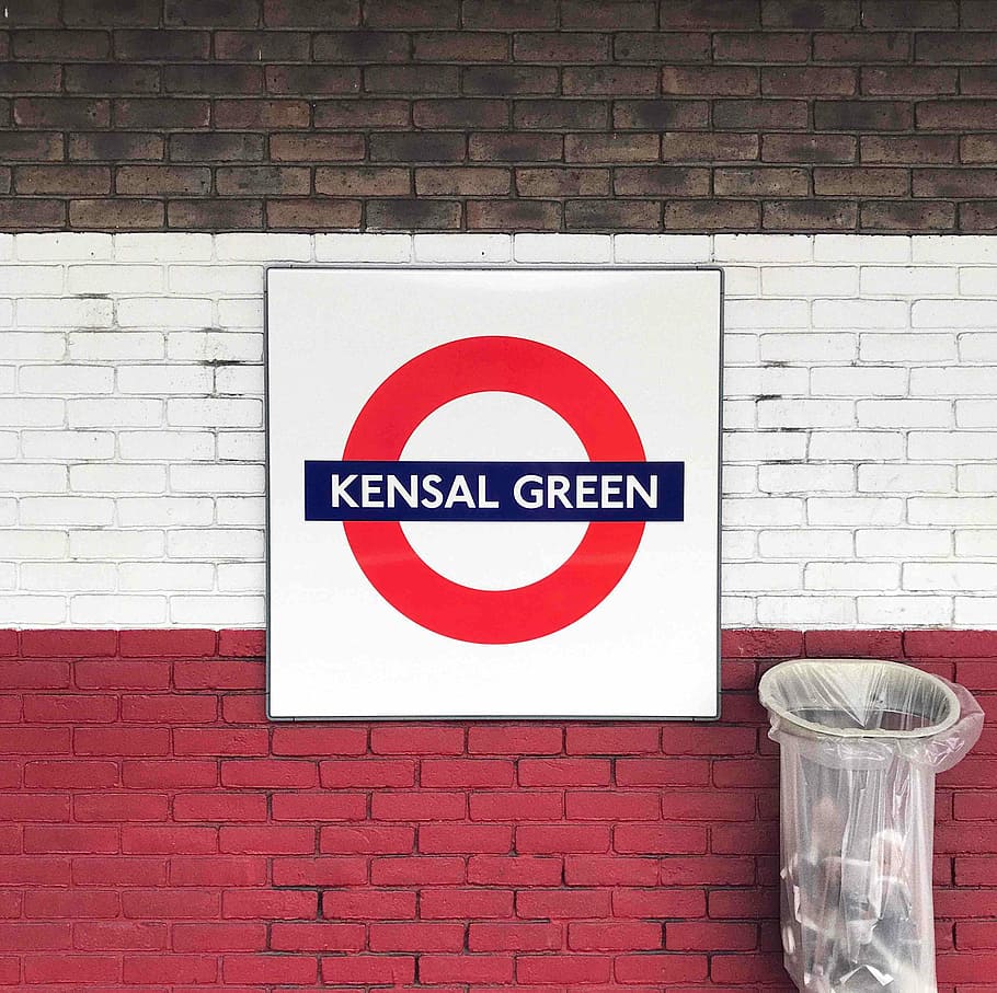 Kensal Green printed wall, Kesal Green signage on wall, underground HD wallpaper