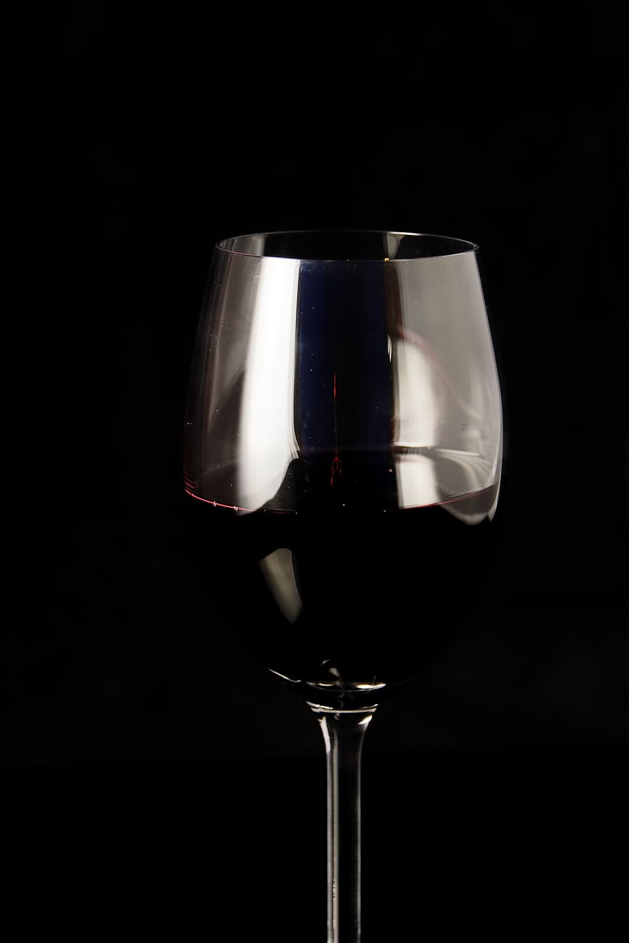 glass with wine, wine glass, red wine, alcohol, bordeaux, grapes HD wallpaper